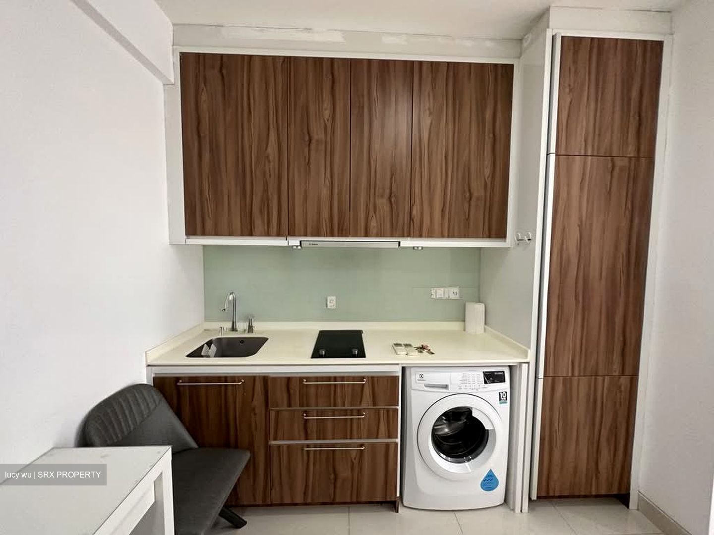 The Water Edge (D14), Apartment #567690761